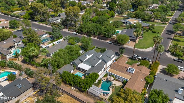 5321 E Earll Drive, Phoenix, AZ 85018