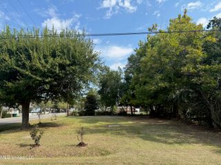 435 Demontluzin Avenue, Bay Saint Louis, MS 39520