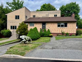7 Oak Street, Elmsford, NY 10523
