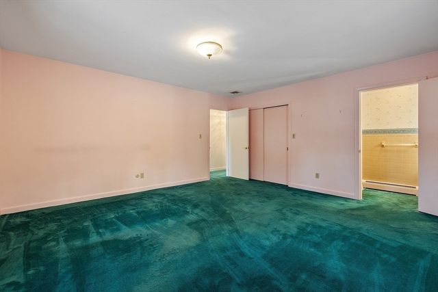 31 Locke Ave, Athol, MA 01331