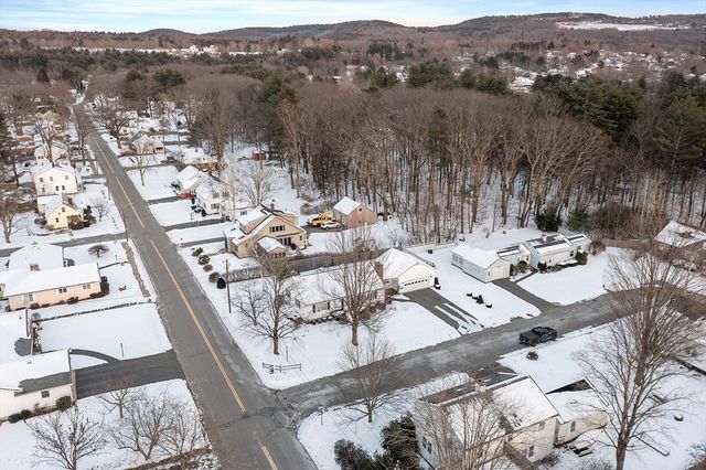 31 Locke Ave, Athol, MA 01331