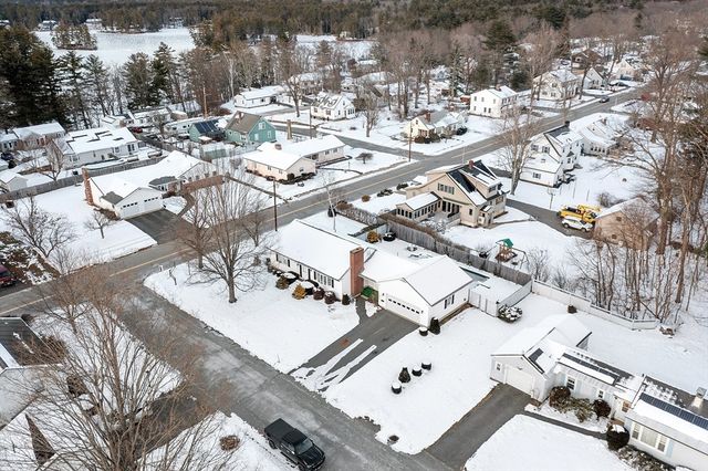 31 Locke Ave, Athol, MA 01331