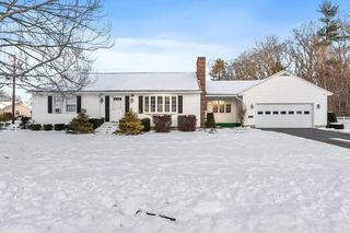 31 Locke Ave, Athol, MA 01331