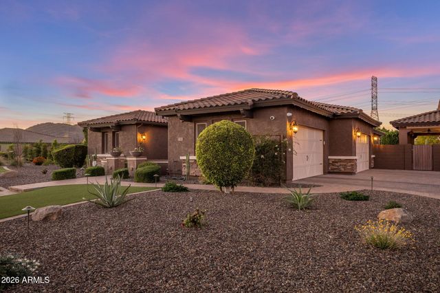 7580 W QUESTA Drive, Peoria, AZ 85383