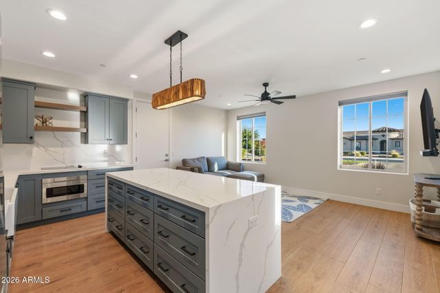 7580 W QUESTA Drive, Peoria, AZ 85383