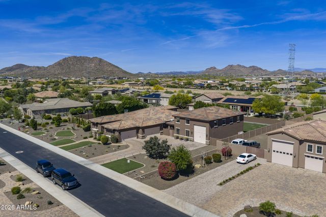 7580 W QUESTA Drive, Peoria, AZ 85383