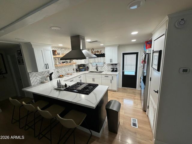 8120 E BOISE Street, Mesa, AZ 85207