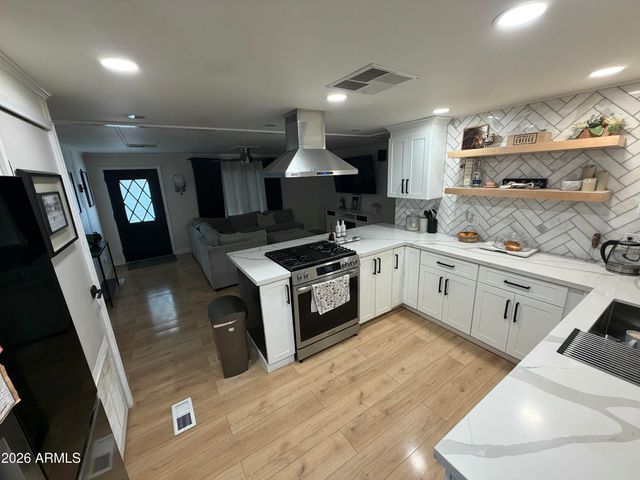 8120 E BOISE Street, Mesa, AZ 85207