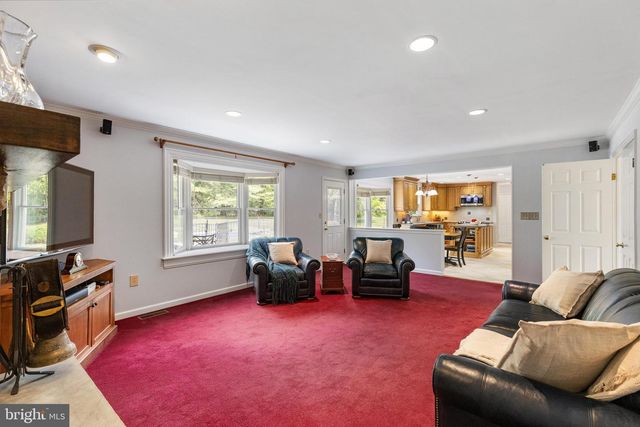 49 SARATOGA DR, West Windsor, NJ 08550
