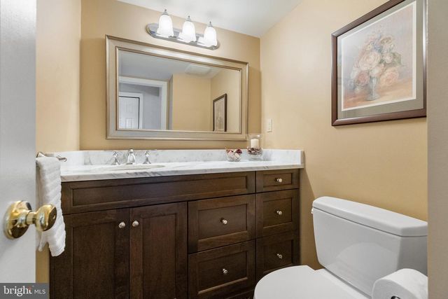 49 SARATOGA DR, West Windsor, NJ 08550