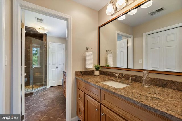 49 SARATOGA DR, West Windsor, NJ 08550