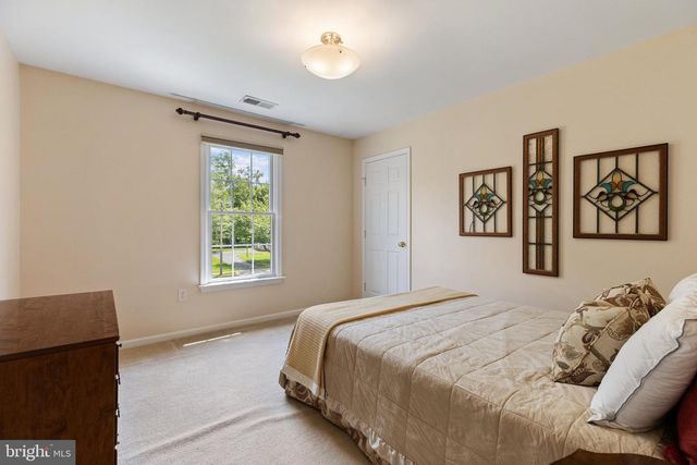 49 SARATOGA DR, West Windsor, NJ 08550