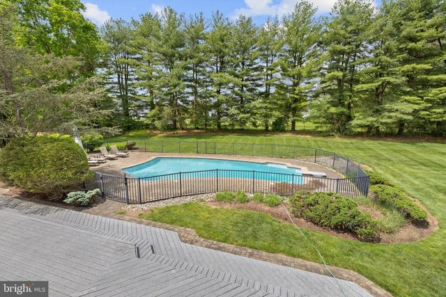 49 SARATOGA DR, West Windsor, NJ 08550