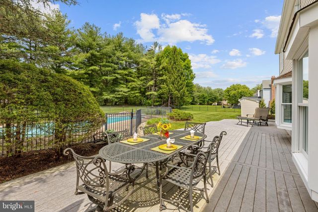 49 SARATOGA DR, West Windsor, NJ 08550