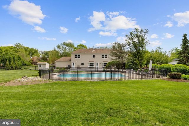 49 SARATOGA DR, West Windsor, NJ 08550
