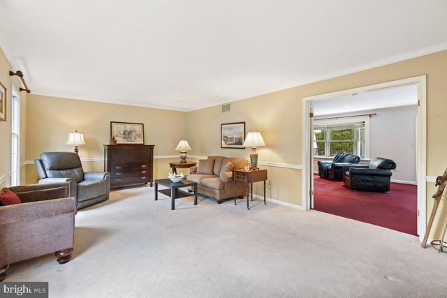 49 SARATOGA DR, West Windsor, NJ 08550