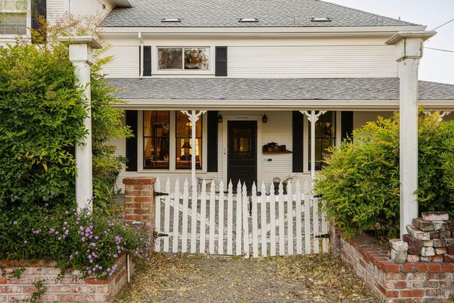 5215 Lakeville Hwy, Petaluma, CA 94954