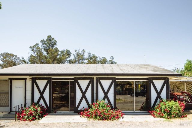 5215 Lakeville Hwy, Petaluma, CA 94954