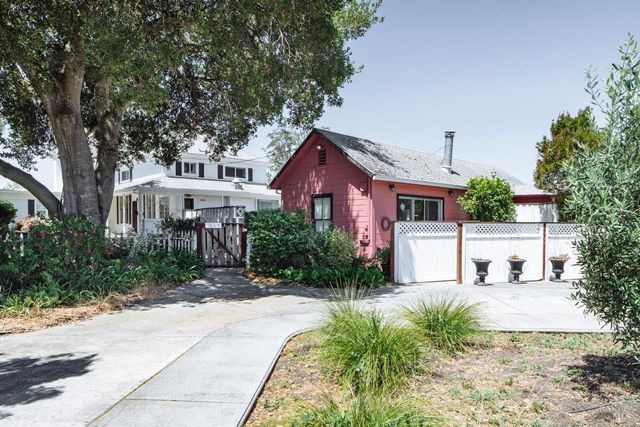 5215 Lakeville Hwy, Petaluma, CA 94954