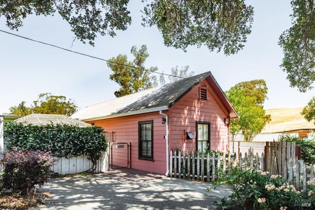 5215 Lakeville Hwy, Petaluma, CA 94954