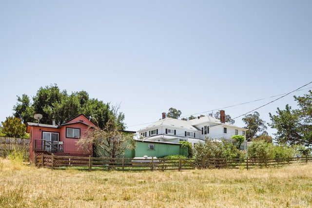 5215 Lakeville Hwy, Petaluma, CA 94954