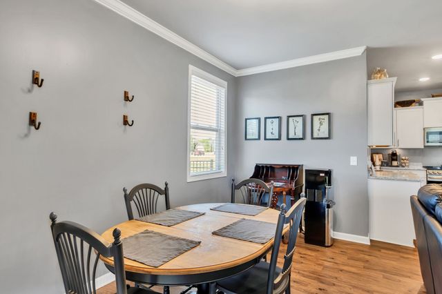 3713 Sweetbriar Ave, Murfreesboro, TN 37128