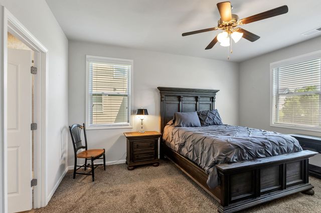 3713 Sweetbriar Ave, Murfreesboro, TN 37128