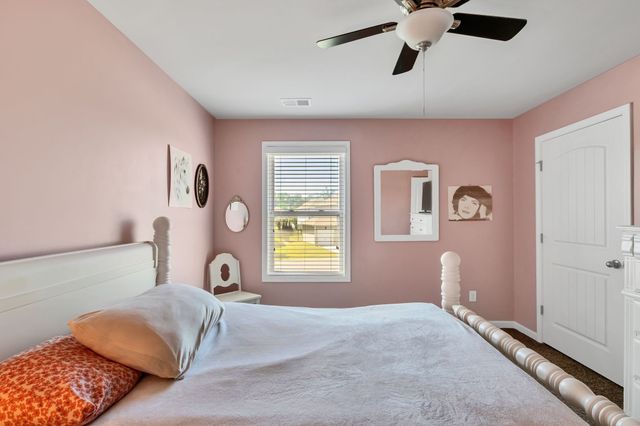 3713 Sweetbriar Ave, Murfreesboro, TN 37128