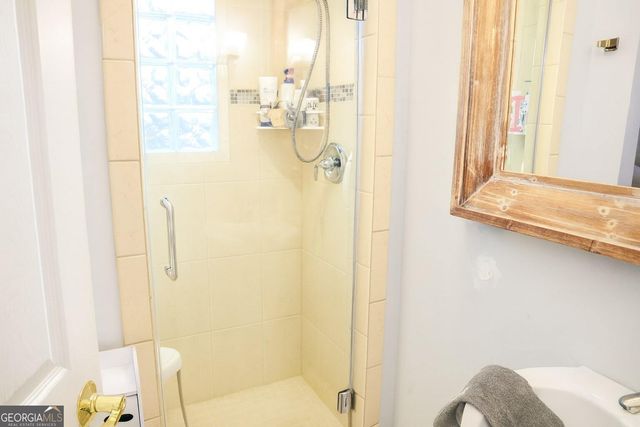 102 Willowcrest Way, Lagrange, GA 30240