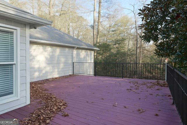 102 Willowcrest Way, Lagrange, GA 30240