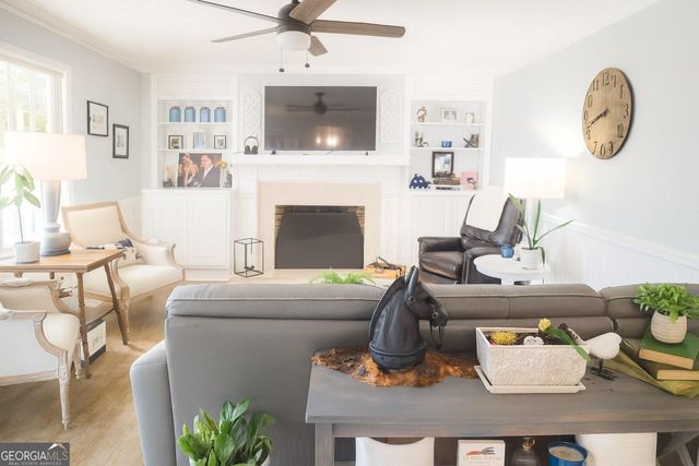 102 Willowcrest Way, Lagrange, GA 30240