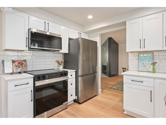 1955 W 28TH Ave, Eugene, OR 97405