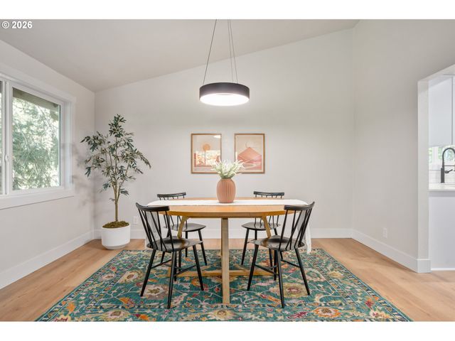 1955 W 28TH Ave, Eugene, OR 97405