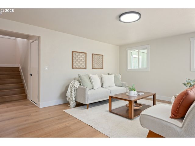 1955 W 28TH Ave, Eugene, OR 97405