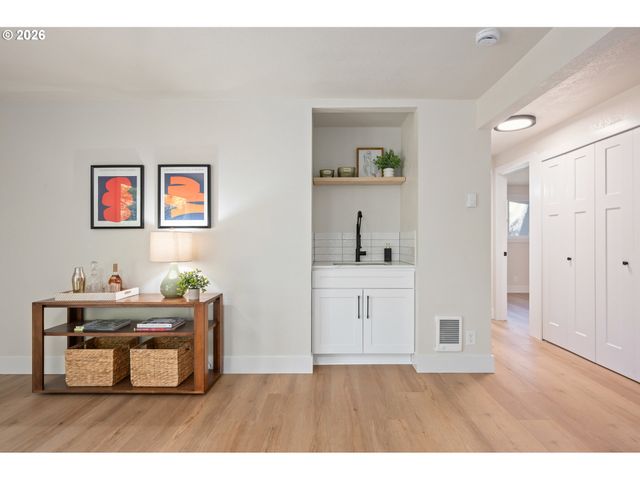 1955 W 28TH Ave, Eugene, OR 97405