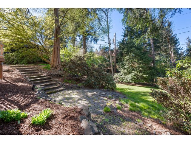 1955 W 28TH Ave, Eugene, OR 97405