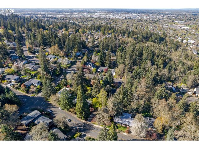1955 W 28TH Ave, Eugene, OR 97405