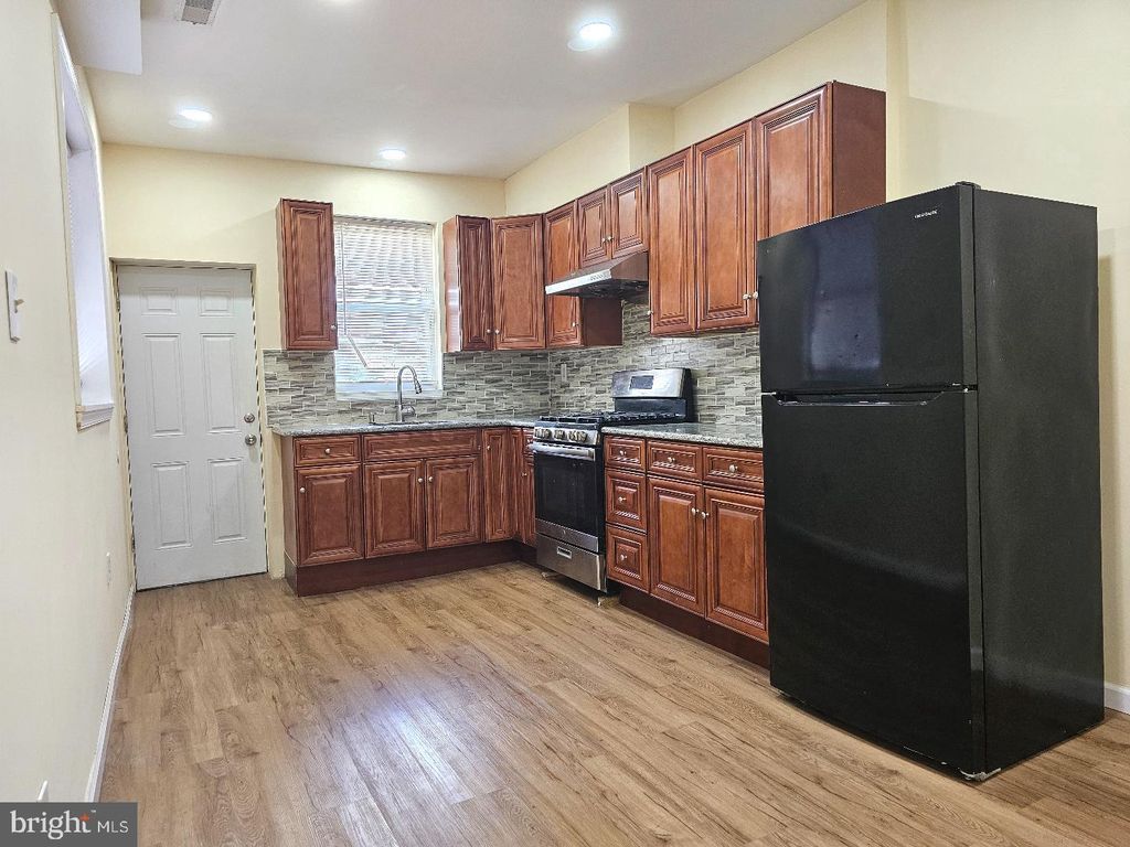 1914 S 23RD ST, PHILADELPHIA, PA 19145 — photo 3