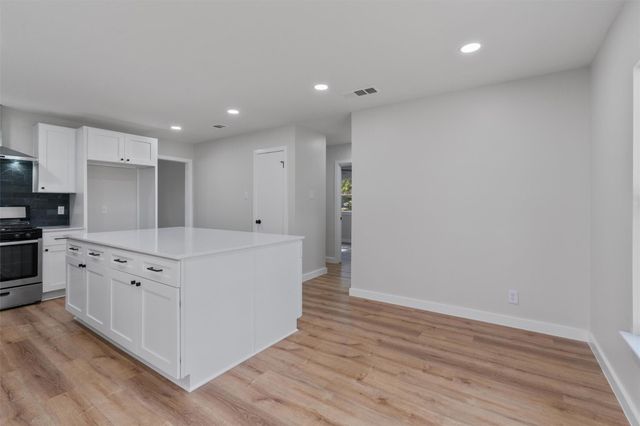 4812 Aberdeen DR, Austin, TX 78745