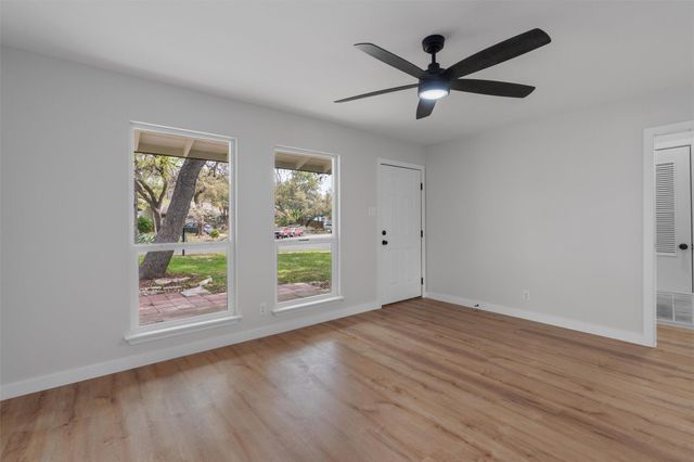 4812 Aberdeen DR, Austin, TX 78745