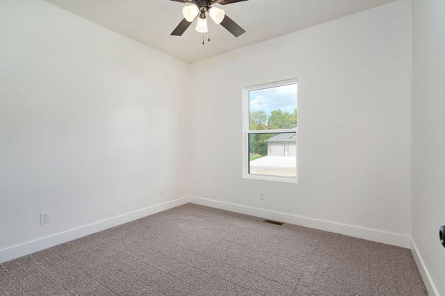 1453 N Collins Drive, Republic, MO 65738