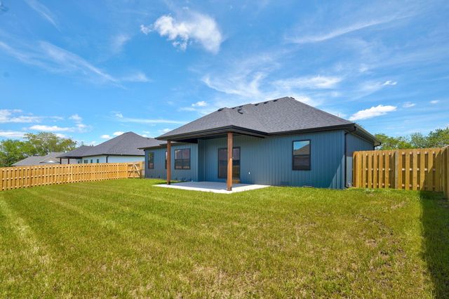 1453 N Collins Drive, Republic, MO 65738