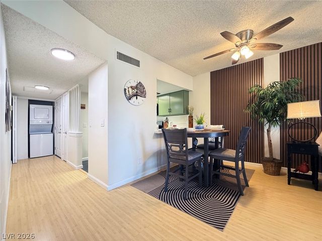 3823 South Maryland Parkway T6, Las Vegas, NV 89119