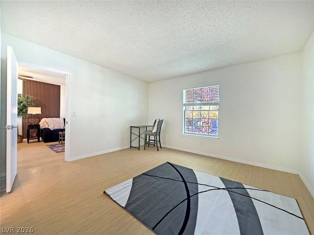 3823 South Maryland Parkway T6, Las Vegas, NV 89119
