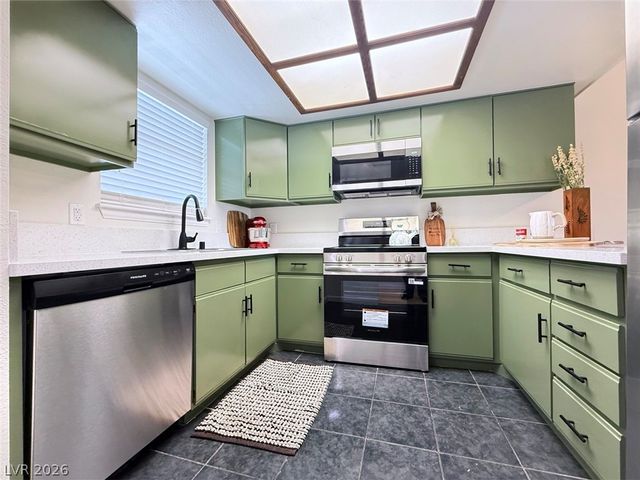 3823 South Maryland Parkway T6, Las Vegas, NV 89119