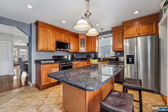155 3rd Street, Bayonne, NJ 07002