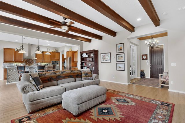 4713 Las Plazuelas, Santa Fe, NM 87507