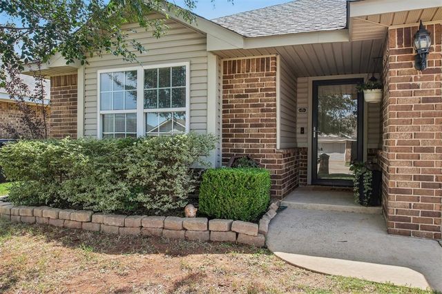 9613 Lauren Drive, Oklahoma City, OK 73160