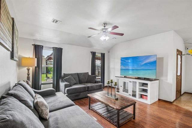 9613 Lauren Drive, Oklahoma City, OK 73160