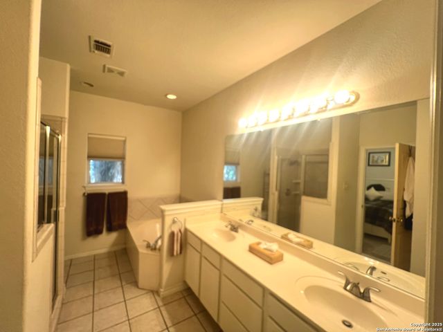 610 RENOIR, San Antonio, TX 78258